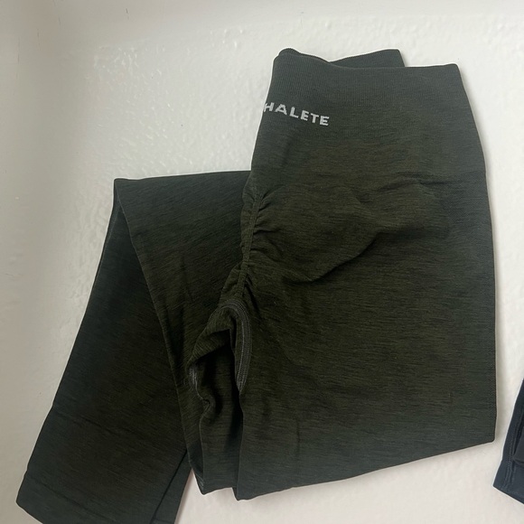 Alphlete Amplify leggings bundle - Picture 4 of 13